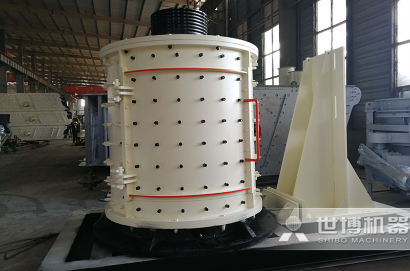 復(fù)合式破碎機(jī)