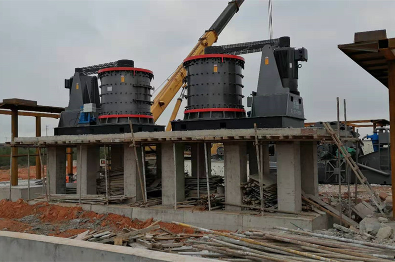 復(fù)合式破碎機(jī)，出料5mm以下的細(xì)破碎機(jī)