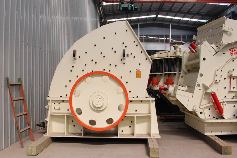 PCZ1512型號(hào)重錘破碎機(jī)