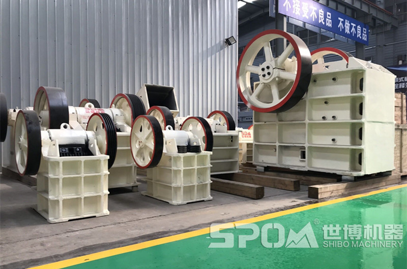 小型顎破打石子機