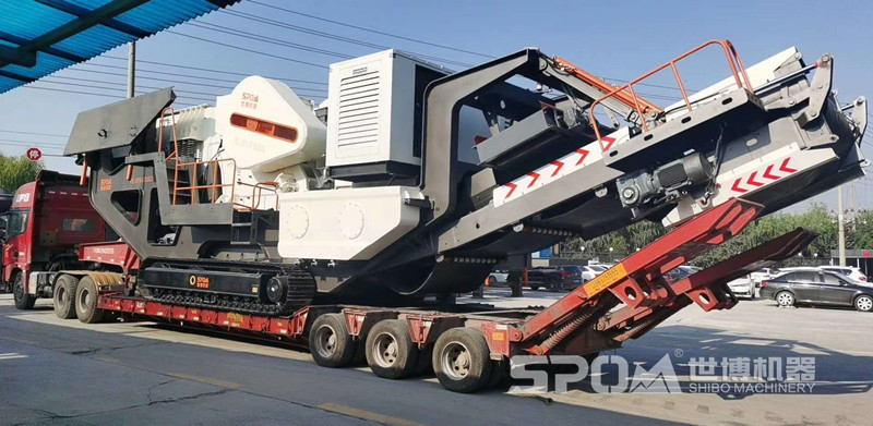 世博履帶柴油顎式破碎機發(fā)貨