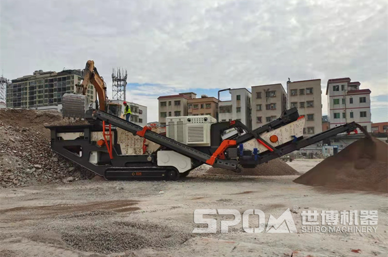 大型建筑垃圾粉碎機(jī)械，移動(dòng)破碎站